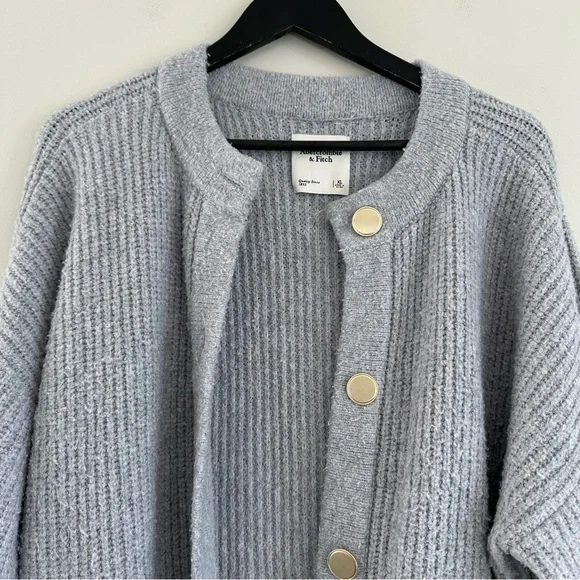 Abercrombie & Fitch Relaxed Hardware Crew Cardigan Sweater - Picture 6 of 11